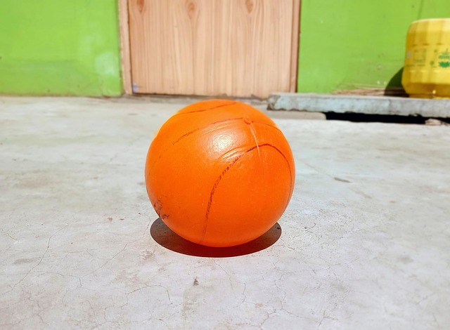 考虑以下策 考虑以下策